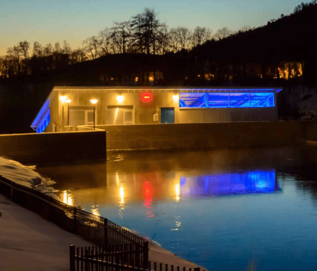 Byafossen vannkraftverk på kveld Byafossen vannkraftverk på kveld