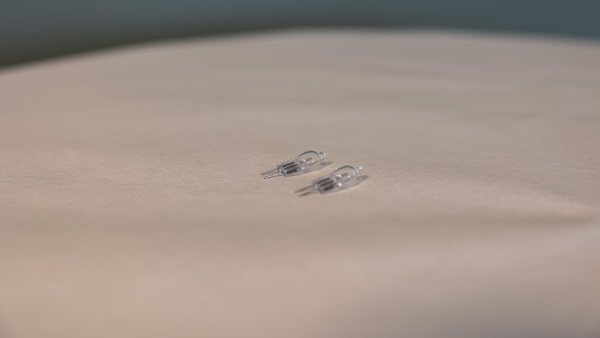 små lyspærer to små lyspærer